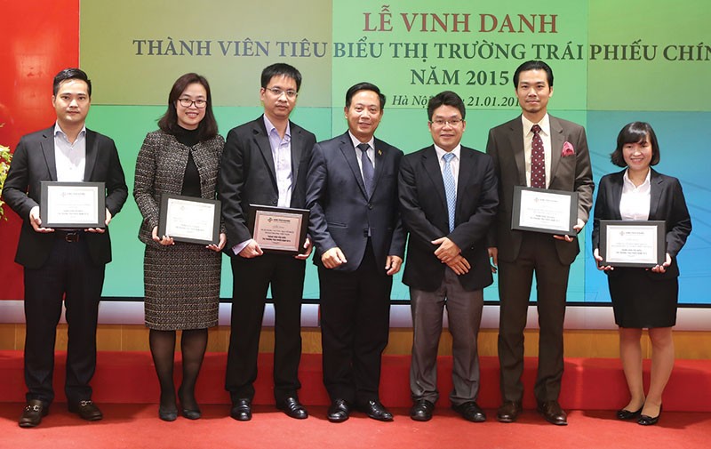 Trong 7 năm qua, Bộ Kl991.com nạp rút nhanh, UBCK, HNX và các thành viên thị trường đã nỗ lực không ngừng để đưa thị trường TPCP từ phát triển sơ khai đến tiệm cận với khu vực