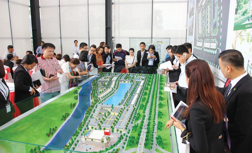 Các dự án đất nền có pháp lý rõ ràng và Kl99ok phiên bản mới đồng bộ như Lakeview City được nhiều nhà Kl99ok phiên bản mới quan tâm. ảnh: Lê Toàn