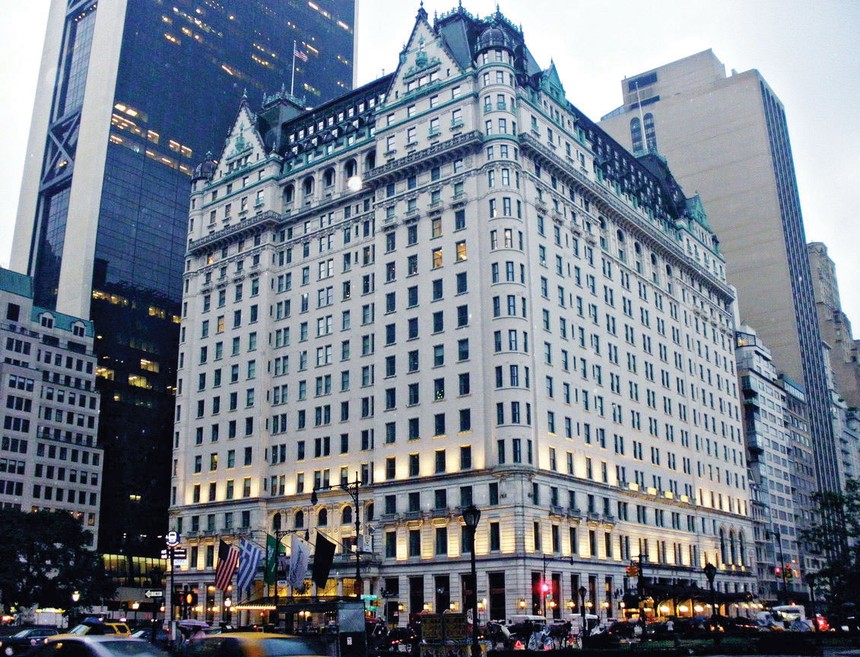 Plaza Hotel, viên kim cương quý trên vương miện của đế chế Web Tổng Nhà Cái 99Kl99 Giải Trí Bậc Nhất Donald Trump cũng đã được bán cho Hoàng tử Ả Rập Xê út và nhà Kl99ok phiên bản mới Singapore