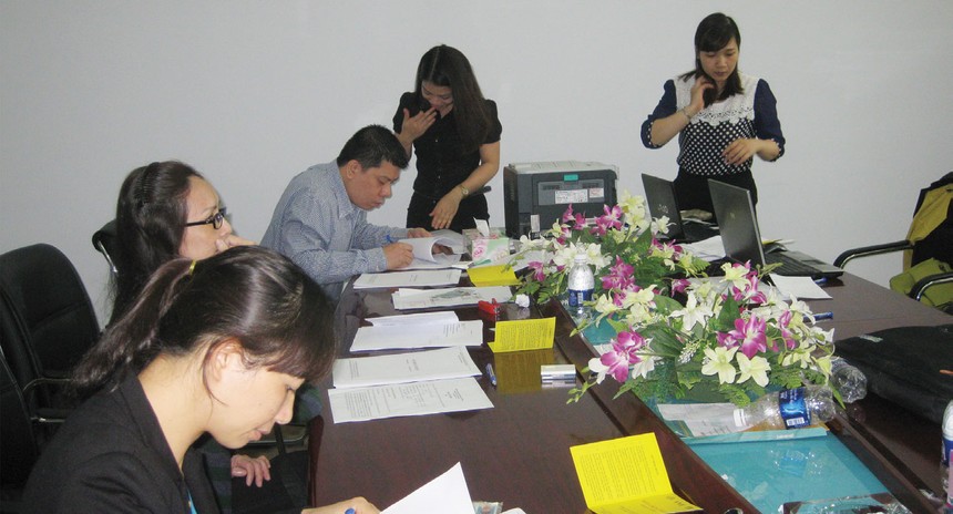 Các Trang Chủ KL99Com Số 1 Link Đăng Ký KL999 VVF đang làm hợp đồng ủy quyền bán cổ phần
