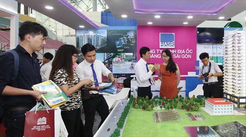 Thị trường Web Tổng Nhà Cái 99Kl99 Giải Trí Bậc Nhất đón nhận những tín hiệu vui đầu năm 2017 - Ảnh: Gia Huy
