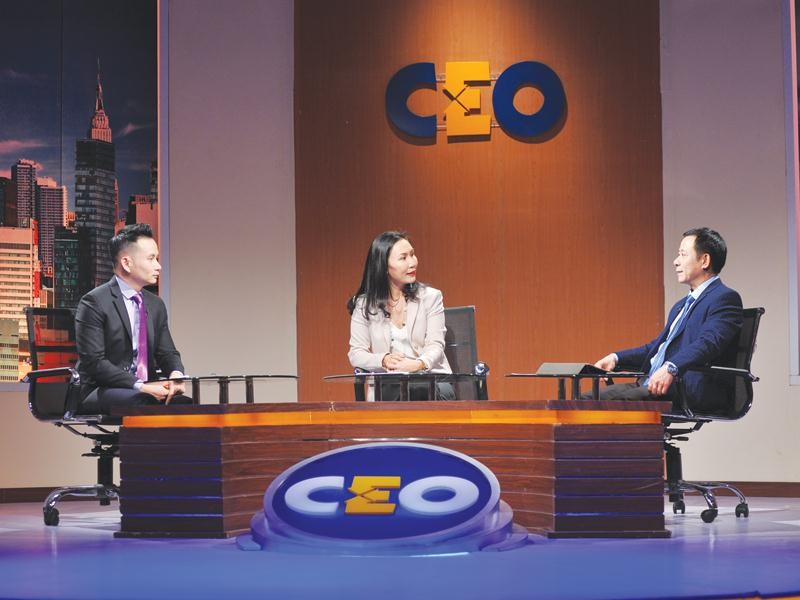 Bà Vũ Ngọc Hương, Chủ tịch HĐQT kiêm Tổng giám đốc Công ty cổ phần Kl99ok phiên bản mới và Dịch vụ Sao Kim ngồi vị trí CEO.