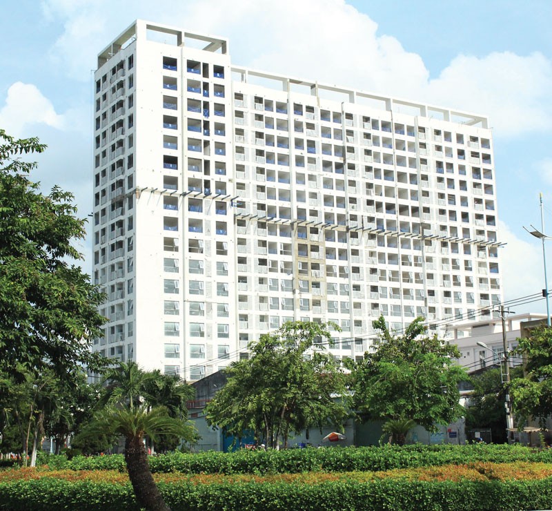 Dự án Cao ốc thương mại dịch vụ và căn hộ, địa chỉ tại 504 Nguyễn Tất Thành (quận 4, TP.HCM) nằm trong danh sách 60 dự án Bộ Kl991.com nạp rút nhanh đề nghị thanh tra. Ảnh: Gia Huy
