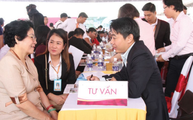 Có thêm hàng nghìn Kl991.com World Cup 2026 Chính Thức môi giới Web Tổng Nhà Cái 99Kl99 Giải Trí Bậc Nhất được thành lập mới tại TP.HCM trong 8 tháng đầu năm 2017. Ảnh: Gia Phú