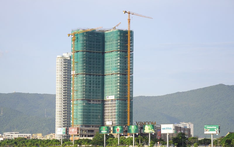 Dự án Vinpearl Condotel Đà Nẵng do Vingroup Kl99ok phiên bản mới đã tịnh tiến gần trung tâm Thành phố, ngay bên sông Hàn, khu vực mà lâu nay chỉ dành cho dự án khách sạn. Ảnh: Hà Minh