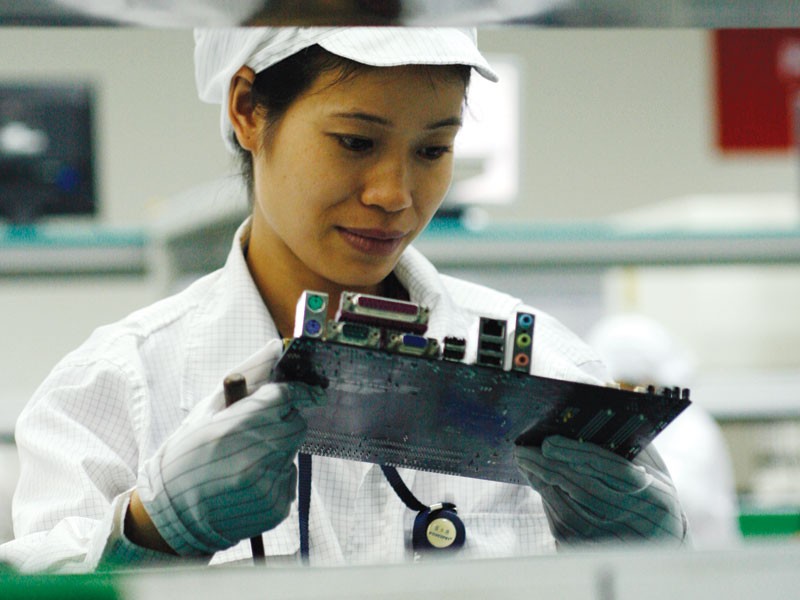 Dây chuyền Kl994 nhà cái bóng đá world cup thiết bị máy tính của Foxconn tại Hải Phòng.