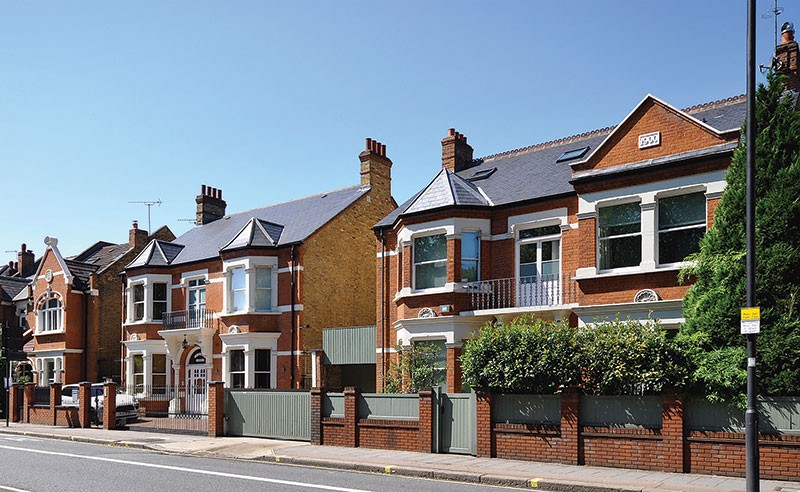 Web Tổng Nhà Cái 99Kl99 Giải Trí Bậc Nhất hạng sang London đợi ngày phục hồi