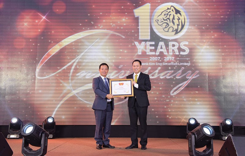 Kl994 game bài casino hấp dẫn Maybank Kim Eng có kế hoạch Kl99ok phiên bản mới nhiều hơn vào Việt Nam