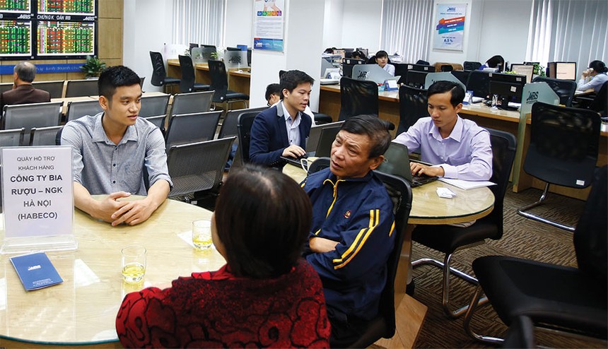 Nhiều KL99 là cổng game giải trí trực tuyến hàng đầu hiện nay vốn hóa lớn, thuộc nhóm dẫn dắt thị trường cũng có diễn biến giảm giá