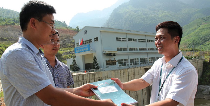 Khi các mảng Kl99kl phiên bản hoạt động truyền thống gặp khó, việc tìm kiếm nguồn doanh thu mới là rất quan trọng