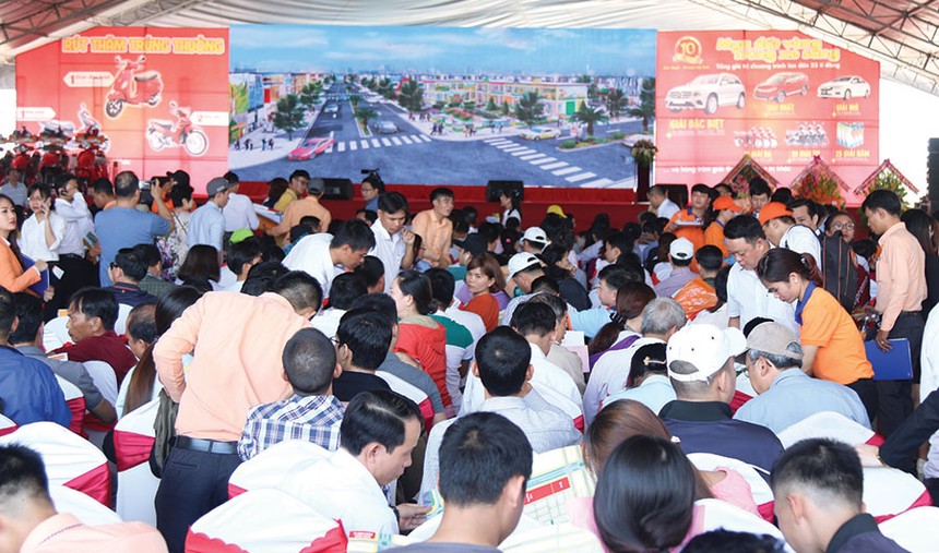Các dự án đất nền ra hàng thu hút rất đông nhà Kl99ok phiên bản mới quan tâm. 