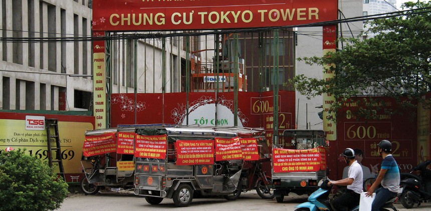 Khách mua nhà Dự án Tokyo Tower cũng đang gặp rắc rối khi muốn tìm hiểu chủ Kl99ok phiên bản mới thực sự của dự án này 