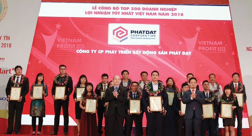 Ông Ngô Quang Thảo - Giám đốc Quản lý Kl99ok phiên bản mới Công ty Phát Đạt tại Lễ vinh danh