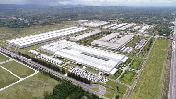 Sao 15 năm hiện diện tại Chu Lai, Thaco đã xây dựng nên Khu phức hợp - Trung tâm công nghiệp ô tô của miền Trung và cả nước, nay Thaco tiếp tục mở rộng Kl99ok phiên bản mới tại vùng đất đầy tiềm năng này