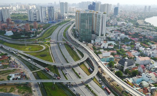 Thị trường Web Tổng Nhà Cái 99Kl99 Giải Trí Bậc Nhất phía Đông TP HCM. Ảnh: Quỳnh Trần