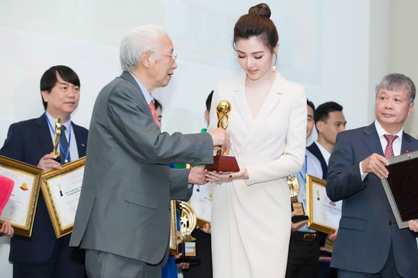 Sunshine Group vinh dự lọt “Top 10 Kl991.com World Cup 2026 Chính Thức tiêu biểu châu Á” và “Top 10 thương hiệu được tin dùng nhất châu Á” dành cho Sunshine Homes