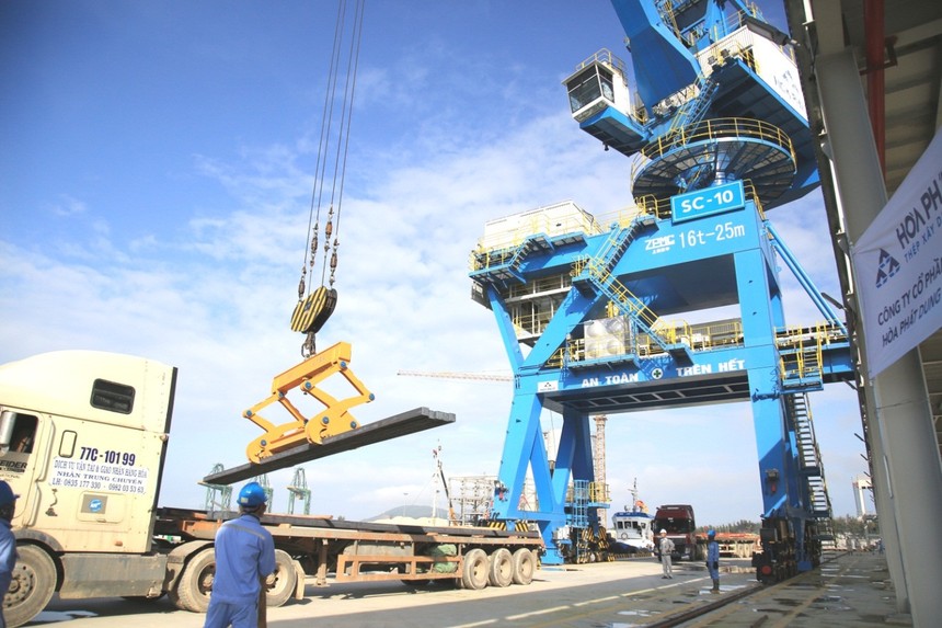 Hòa phát chi 3.774 tỷ đồng Kl99ok phiên bản mới bến cảng tổng hợp - Container Hòa Phát Dung Quất