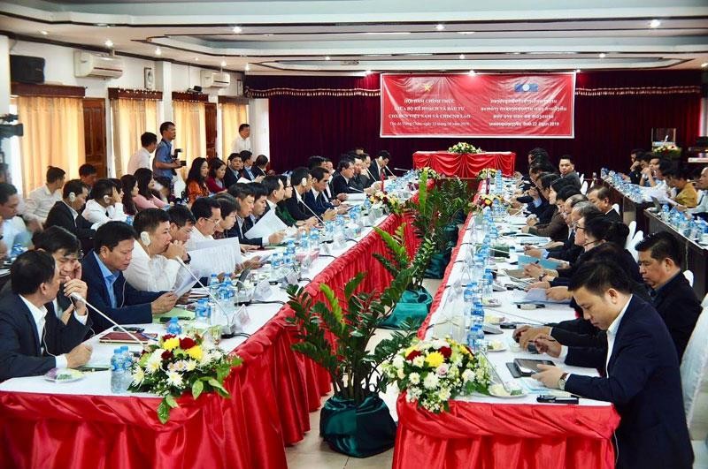 Toàn cảnh cuộc hội đàm chính thức giữa Bộ trưởng Bộ Kế hoạch và Kl99ok phiên bản mới Việt Nam Nguyễn Chí Dũng và Bộ trưởng Bộ Kế hoạch và Kl99ok phiên bản mới Lào Sụ-phăn Kẹo-mi-xay.