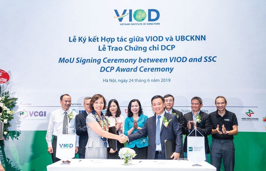 VIOD - tổ chức gồm các chuyên gia hàng đầu về quản trị công ty tại Việt Nam - vừa ký thỏa thuận hợp tác với UBCK nhằm thúc đẩy chất lượng quản trị của các Kl991.com World Cup 2026 Chính Thức đại chúng
