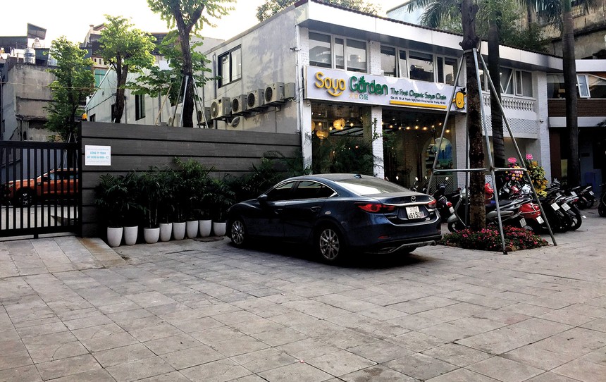 Dự án xây dựng trụ sở văn phòng làm việc và cho thuê tại số 19 Lê Thanh Nghị (quận Hai Bà Trưng) do Công ty cổ phần Kl99ok phiên bản mới phát triển và Xây dựng Ba Đình làm chủ Kl99ok phiên bản mới đã bị thu hồi. Ảnh: Nhất Nam