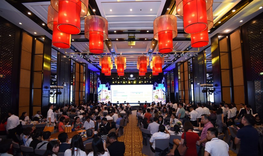 Giới Kl99ok phiên bản mới đổ bộ Hạ Long ‘săn’ nhà phố tại tiểu khu Silk Road