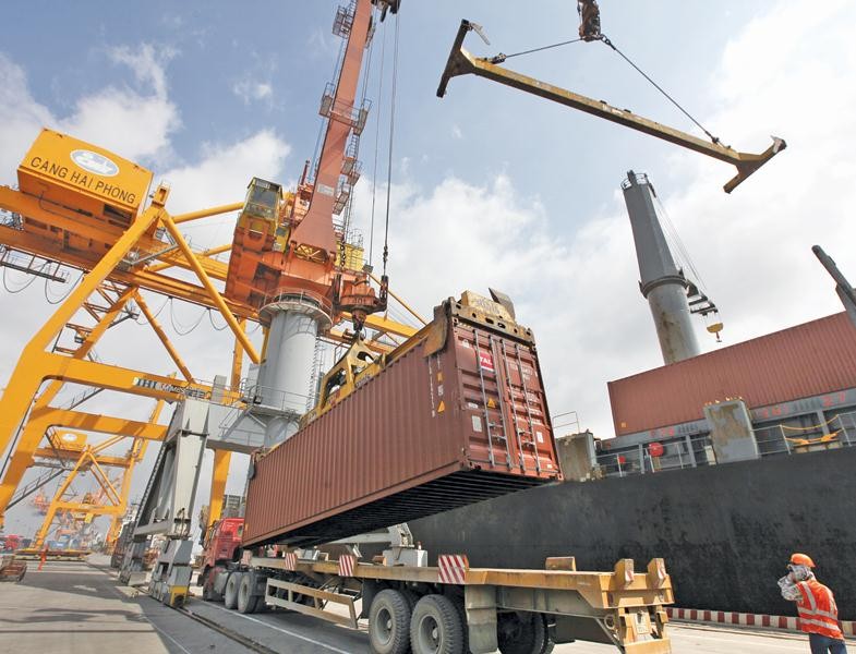 Dịch vụ đại lý tàu biển có thể sẽ không còn là ngành nghề Kl992 VIP Trang Chủ 2026 có điều kiện. Trong ảnh: Các hoạt động tại Cảng Hải Phòng. Ảnh: Đức Thanh