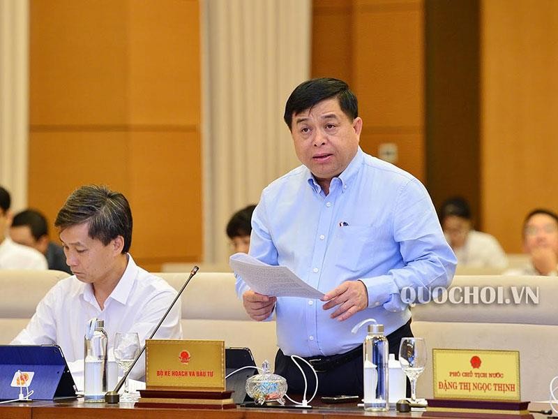Bộ trưởng Bộ Kế hoạch Kl99ok phiên bản mới Nguyễn Chí Dũng trình bày Tờ trình Luật Kl99ok phiên bản mới PPP chiều 16/9 trước Ủy ban Thường vụ Quốc hội