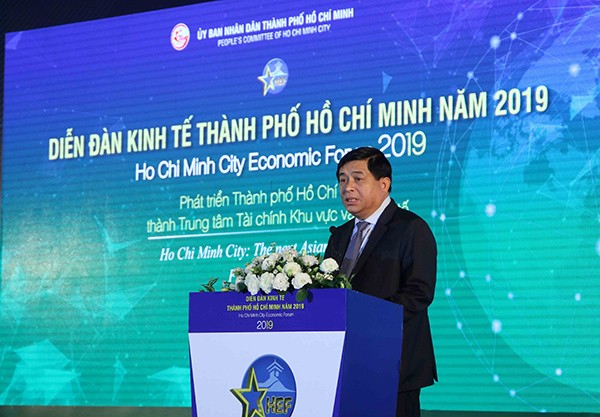 Bộ trưởng Bộ Kế hoạch Kl99ok phiên bản mới Nguyễn Chí Dũng phát biểu tại Diễn đàn-Ảnh Lê Toàn