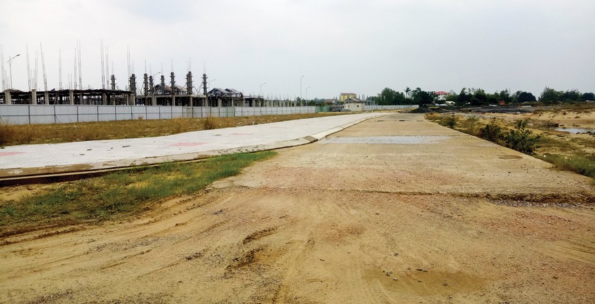 Các chuyên gia nhận định, thị trường khu vực Điện Bàn khó có thể xuất hiện sốt đất dồn dập như trước đây khi mà giới Kl99ok phiên bản mới cá mập đã tháo chạy