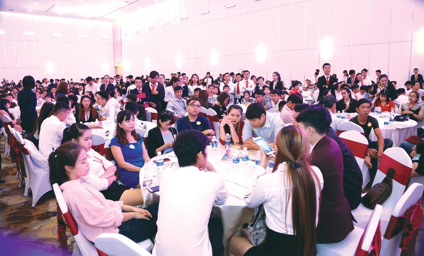Siết tín dụng Web Tổng Nhà Cái 99Kl99 Giải Trí Bậc Nhất chủ yếu hạn chế dân Kl99ok phiên bản mới thứ cấp