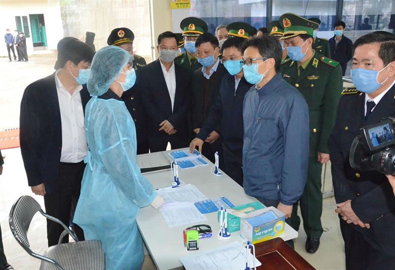 Phó thủ tướng Kl993 ưu đãi thưởng hấp dẫn Vũ Đức Đam kiểm tra tại Cửa khẩu quốc tế Móng Cái trong ngày 02/2.