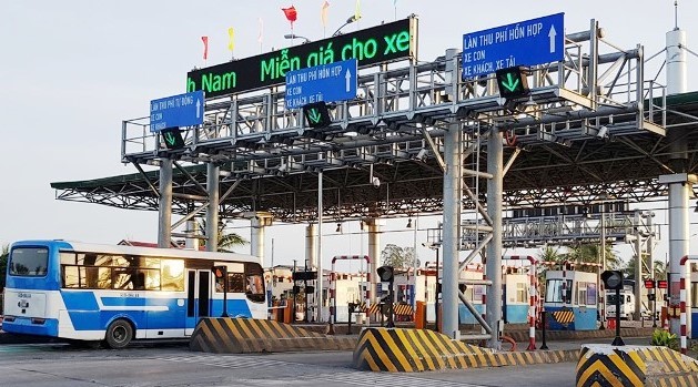 Dự án BOT tăng cường mặt đường QL1 đoạn Km1987+560÷ Km2014 và đoạn tránh thị xã Cai Lậy, tỉnh Tiền Giang đã tạm dừng thu phí hơn 2 năm, Nhà Kl99ok phiên bản mới gặp rất nhiều khó khăn,.
