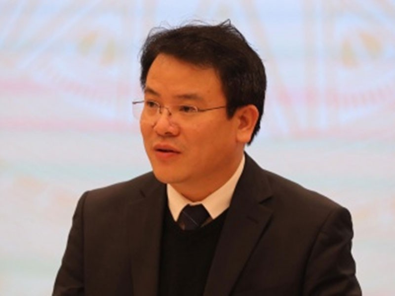 Ông Trần Quốc Phương, Thứ trưởng Bộ Kế hoạch và Kl99ok phiên bản mới.