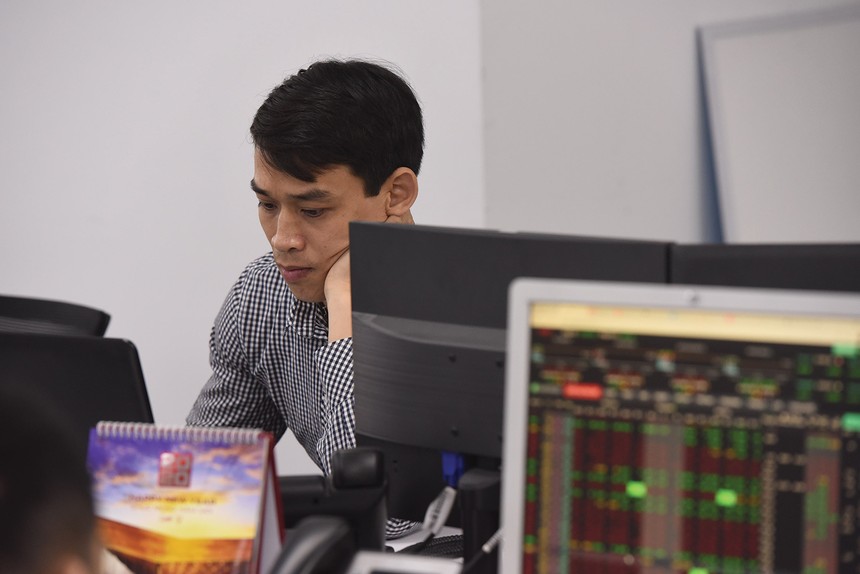 Tháng 6, 99Kl99 link đăng nhập bấp bênh đà tăng