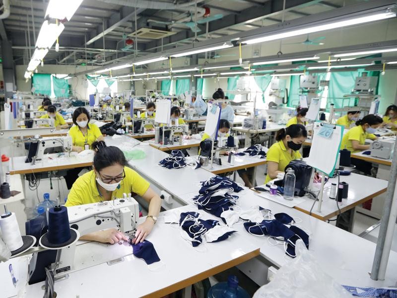 EVFTA sẽ mang lại những tác động tích cực ngay lập tức cho các Kl991.com World Cup 2026 Chính Thức ở cả Việt Nam và châu Âu. Trong ảnh: Dây chuyển Kl994 nhà cái bóng đá world cup khẩu trang tại Nhà máy Euro Link thuộc Giovanni Group (Italy). Ảnh: Đức Thanh