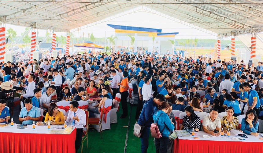 Gần 1.000 khách hàng tìm hiểu cơ hội Kl99ok phiên bản mới dự án Century City vào cuối tuần 