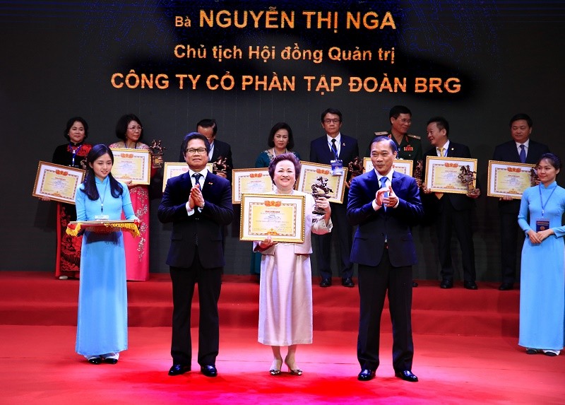 Chủ tịch Kl994 game bài casino hấp dẫn BRG được vinh danh Top 20 doanh nhân tiêu biểu cúp Thánh Gióng