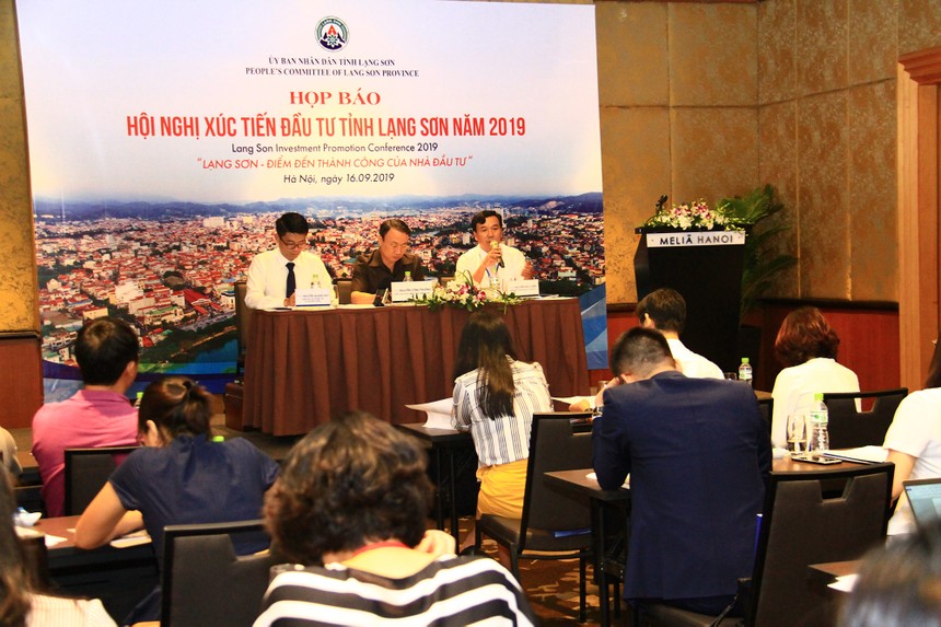 Họp báo về Hội nghị Xúc tiến Kl99ok phiên bản mới tỉnh Lạng Sơn 2019. Ảnh: Thành Nguyễn.