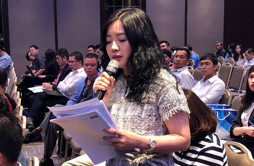 Bà Đặng Ngọc Lan phát biểu tại Đại hội đồng Trang Chủ KL99Com Số 1 Link Đăng Ký KL999 ACB.