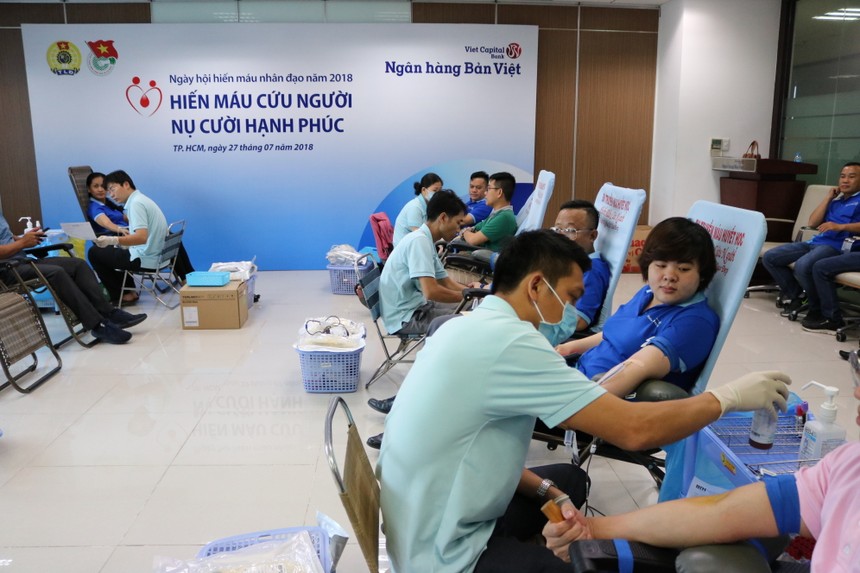 Nhân viên Link Vào Nhà Cái KL99 COM Tặng +199k Bản Việt tham gia “Hiến máu cứu người – Nụ cười hạnh phúc” 