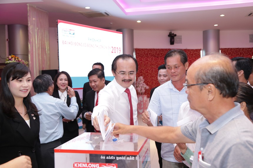 ĐHĐCĐ Kienlongbank: Phấn đấu tất toán 100% Kl99kl Hoàn Trả Vô Tận đặc biệt đã bán VAMC trong năm nay