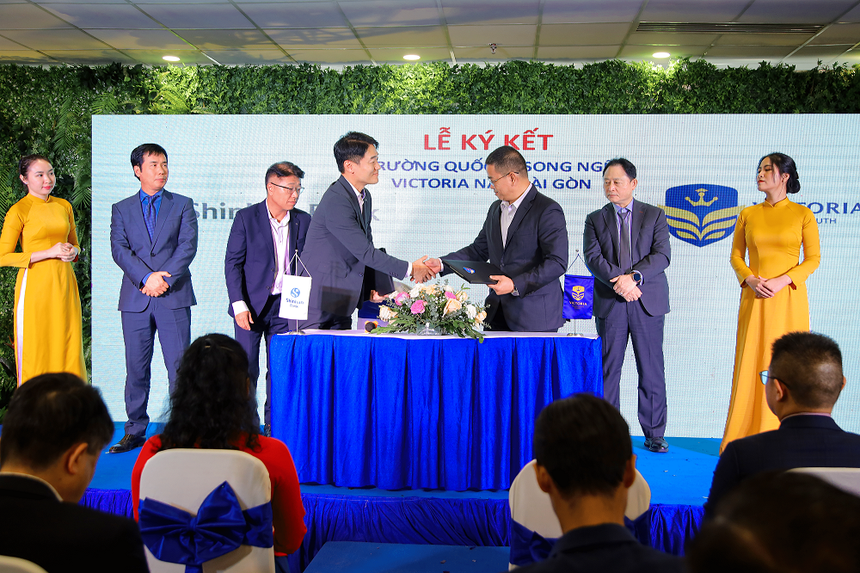 Link Vào Nhà Cái KL99 COM Tặng +199k Shinhan ký hợp tác chiến lược với trường Quốc tế Song ngữ Victoria Nam Sài