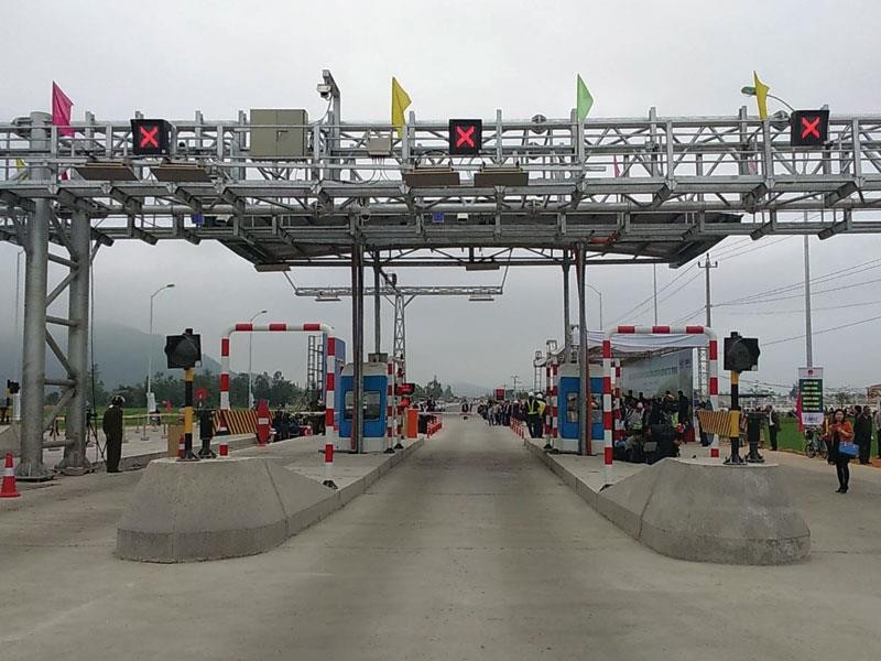 Kiểm toán 99Kl99 trực tiếp đá gà đề nghị Tasco chấn chỉnh công tác quản lý dự án Kl99ok phiên bản mới xây dựng công trình, trong đó có hạng mục thí điểm công nghệ thu phí không dừng, cân tải trọng xe. Ảnh: Đức Thanh