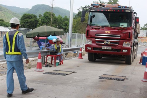 Hơn 3.000 phương tiện bị từ chối phục vụ trên tuyến KL99 là nhà cái cá cược trực tuyến hàng đầu tại châu Á Nội Bài - Lào Cai