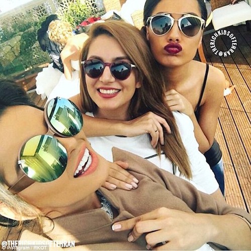 Kl993 Đăng nhập Giải trí xa hoa của giới trẻ nhà giàu Iran