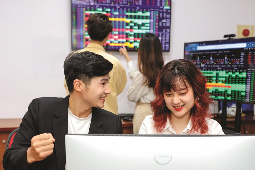 Thông tin là “đầu vào” quan trọng để các nhà Kl99ok phiên bản mới đưa ra quyết định.