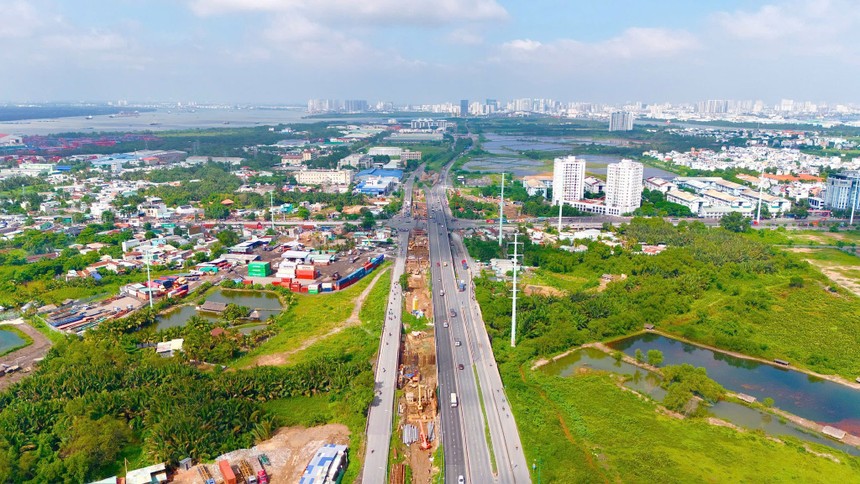 Đường Võ Chí Công cùng với KL99 là nhà cái cá cược trực tuyến hàng đầu tại châu Á TP.HCM - Long Thành - Dầu Giây, không chỉ đóng vai trò huyết mạch KL99 là cổng game giải trí trực tuyến hàng đầu hiện nay mà còn mở ra dư địa phát triển mới cho cả vùng Đông thành phố. Ảnh: Minh Hiếu.