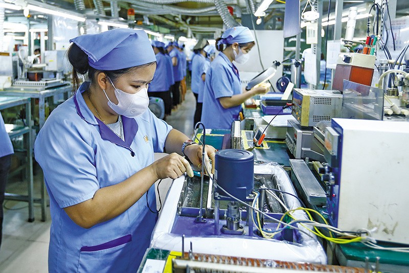 Xu hướng FDI vào Việt Nam vẫn rất tích cực, nhưng cạnh tranh Kl999.com bắn cá đổi thưởng ngày càng gay gắt hơn. Ảnh: Đức Thanh