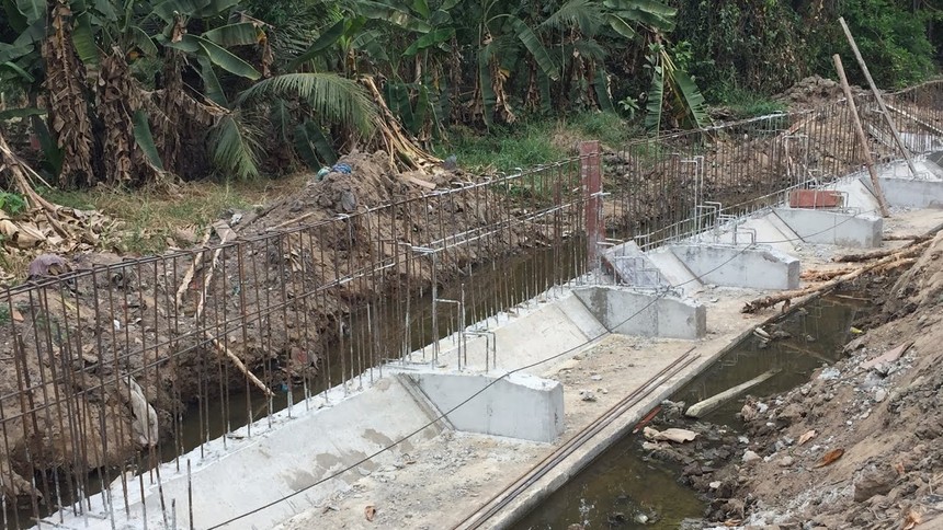 Dự án công trình Kè hai bên bờ suối Đăk Ter huyện Tu Mơ Rông có tổng mức Kl99ok phiên bản mới 28 tỷ đồng với 9 gói thầu. (Ảnh minh họa)