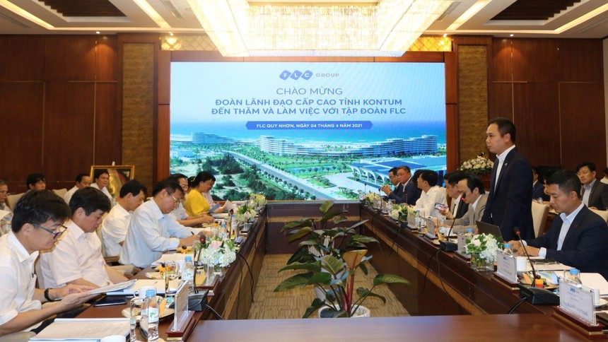 Đoàn công tác tỉnh Kon Tum làm việc với lãnh đạo Kl994 game bài casino hấp dẫn FLC.